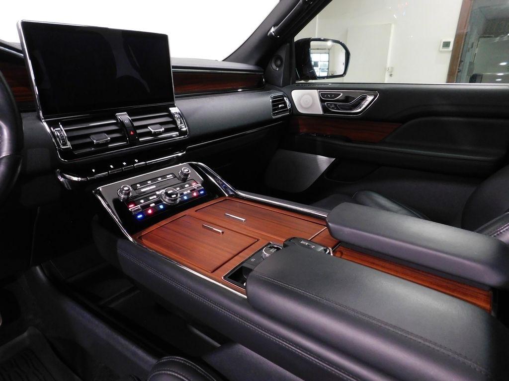 Lincoln Navigator Reserve 2024