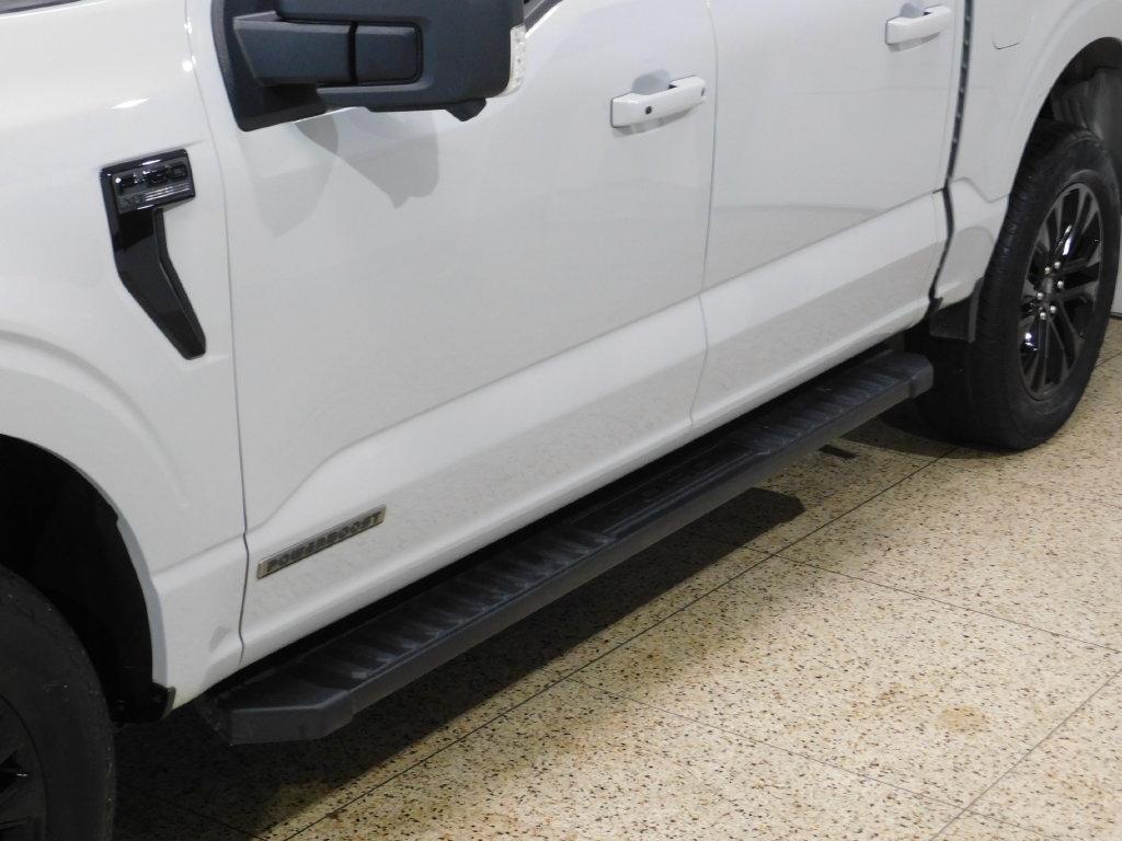 Ford F-150 XLT SuperCrew 4WD 2024