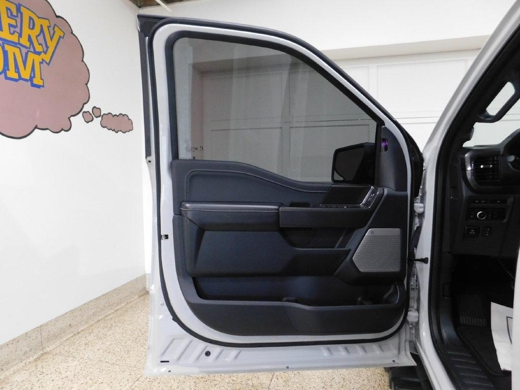 Ford F-150 XLT SuperCrew 4WD 2024