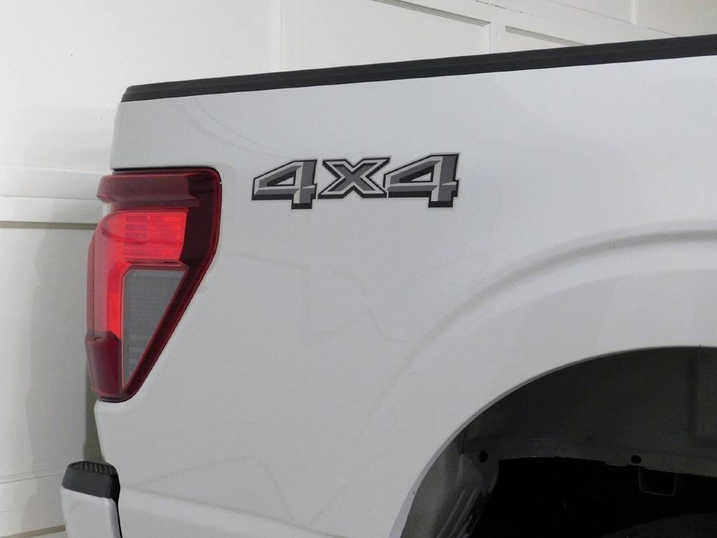 Ford F-150 XLT SuperCrew 4WD 2024