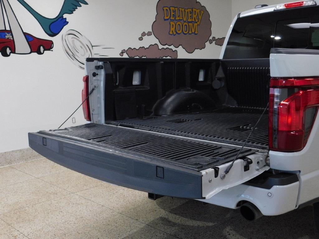 Ford F-150 XLT SuperCrew 4WD 2024