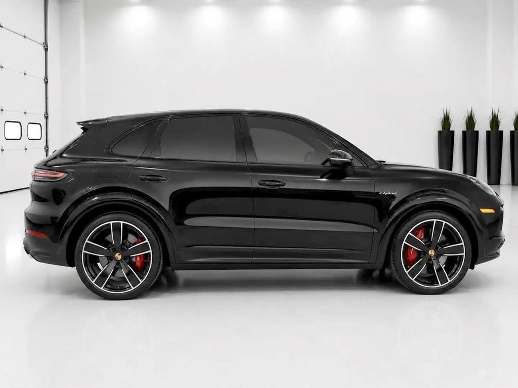 Porsche Cayenne Turbo S E-Hybrid 2023