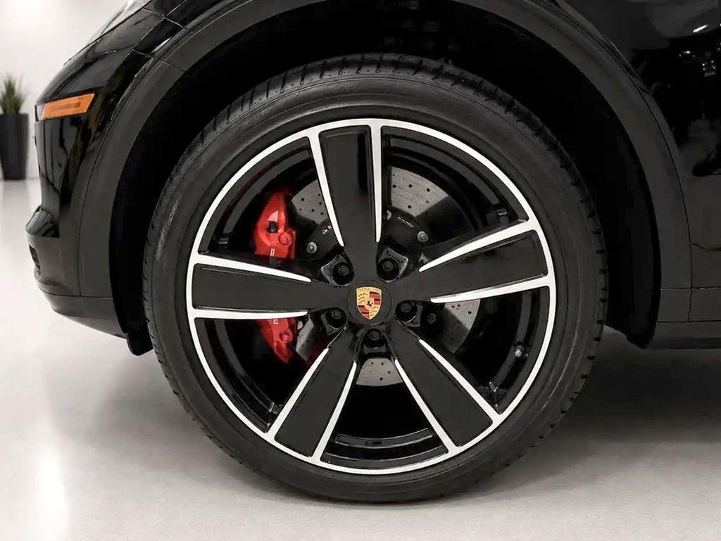 Porsche Cayenne Turbo S E-Hybrid 2023
