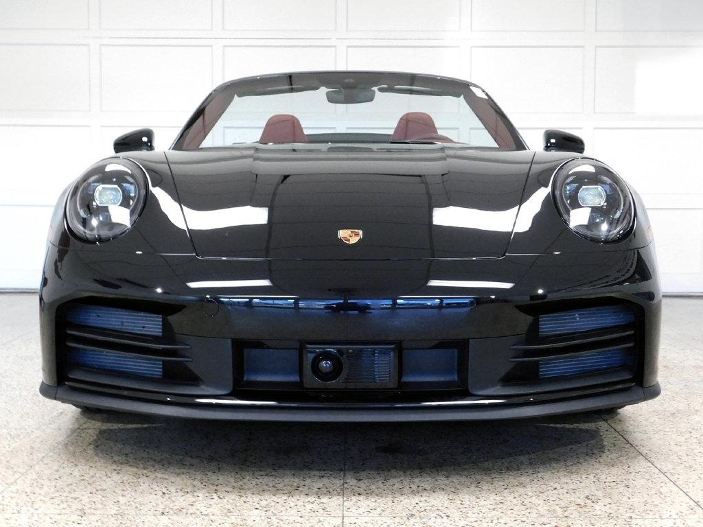 Porsche 911 Carrera Cabriolet 2025