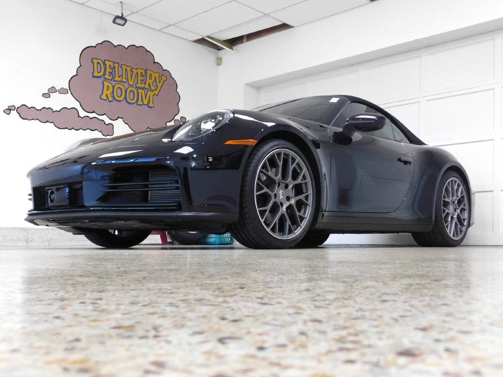 Porsche 911 Carrera Cabriolet 2025