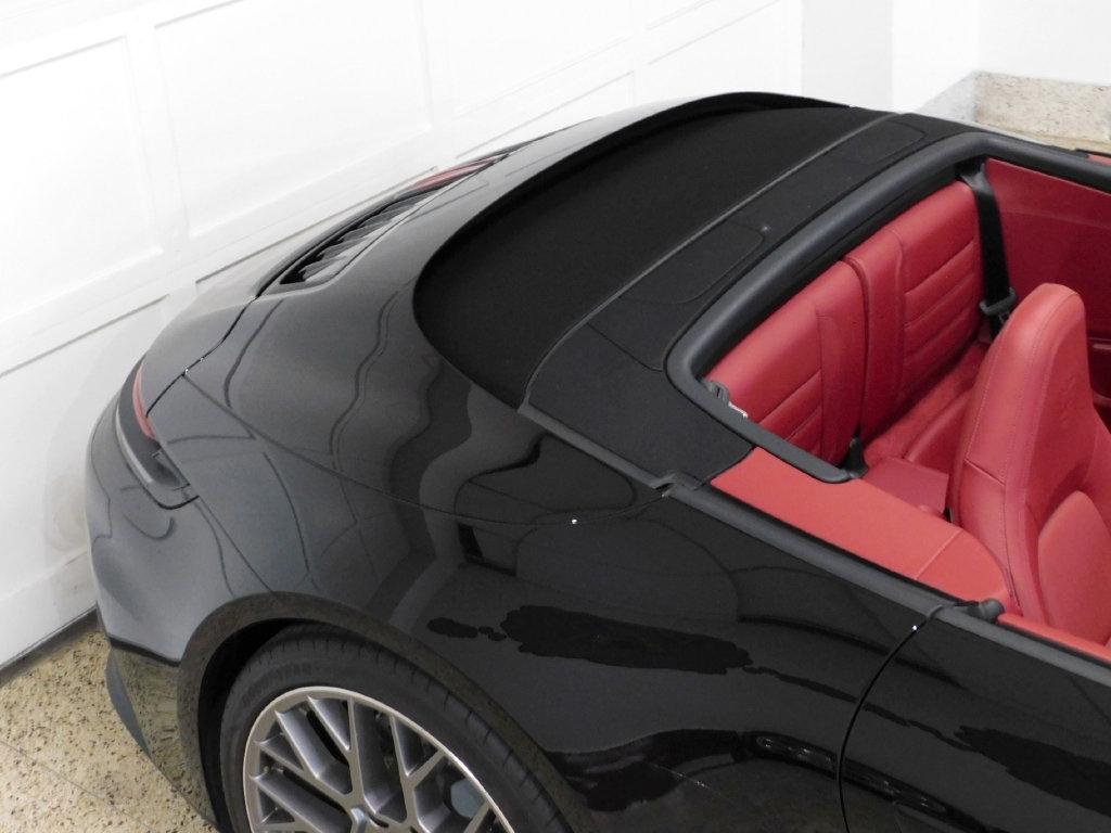 Porsche 911 Carrera Cabriolet 2025