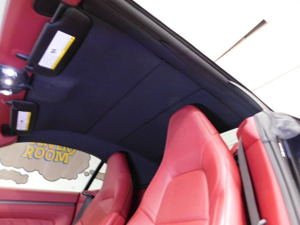 Porsche 911 Carrera Cabriolet 2025