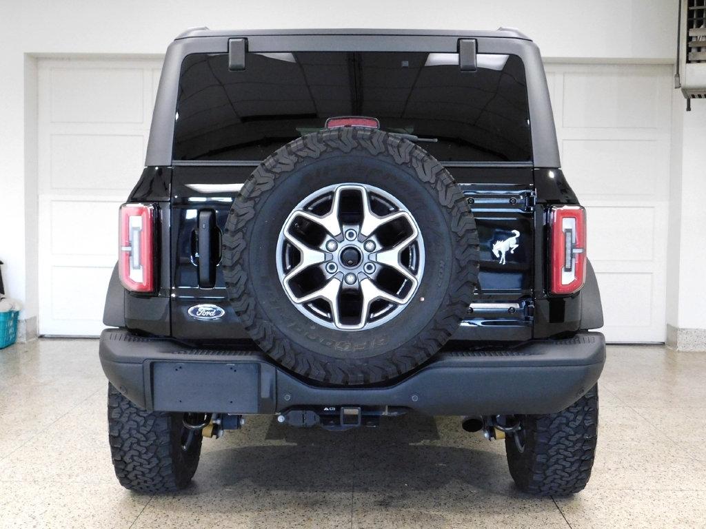 Ford Bronco Base 4-Door w/Advanced 2023
