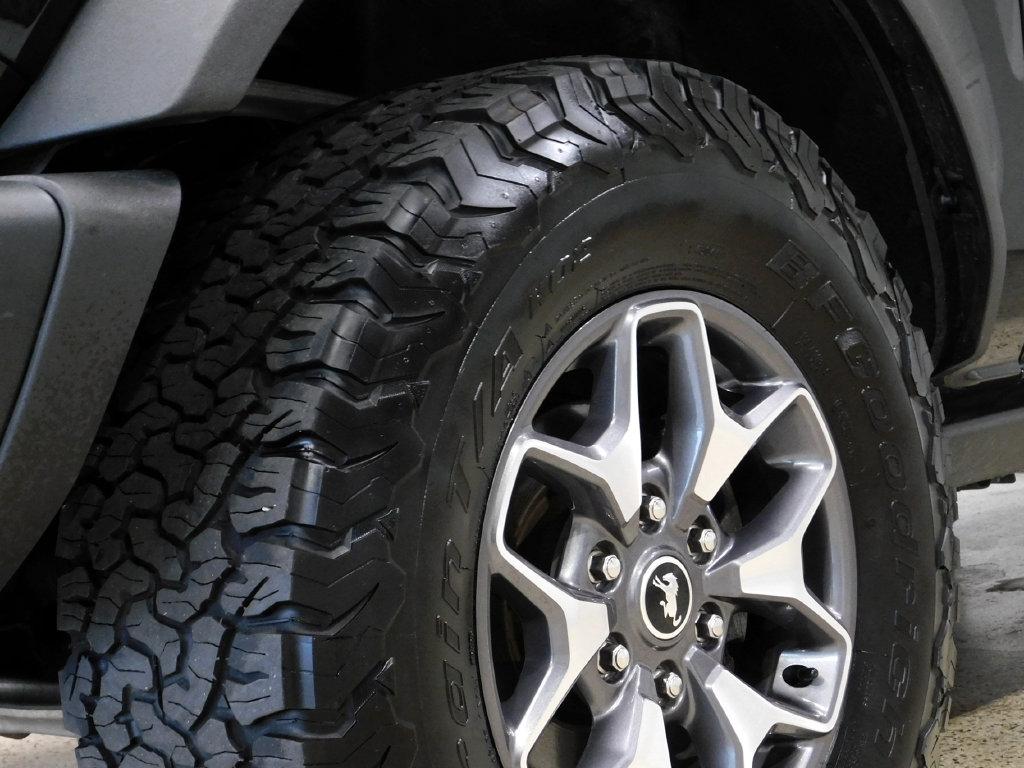 Ford Bronco Base 4-Door w/Advanced 2023