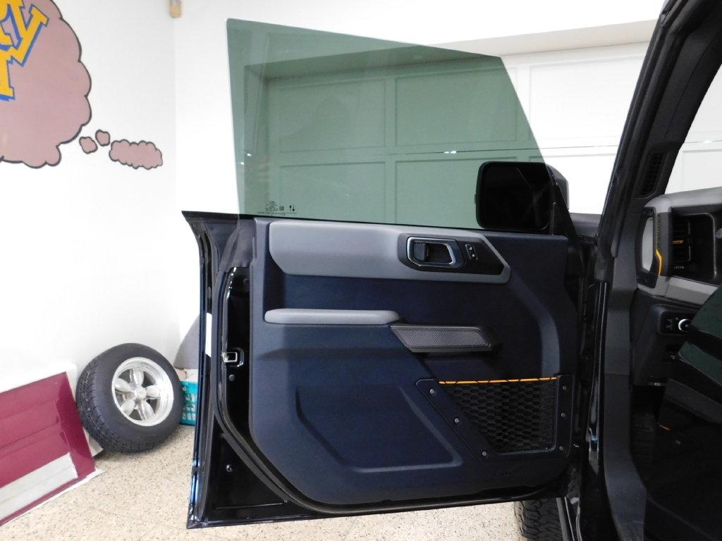 Ford Bronco Base 4-Door w/Advanced 2023