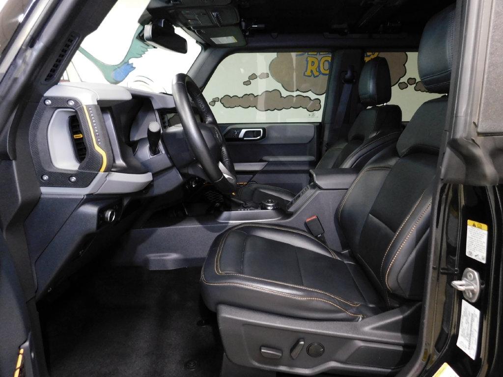Ford Bronco Base 4-Door w/Advanced 2023