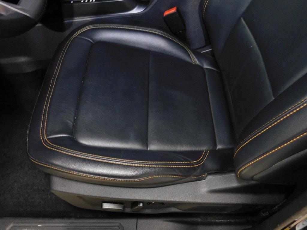 Ford Bronco Base 4-Door w/Advanced 2023