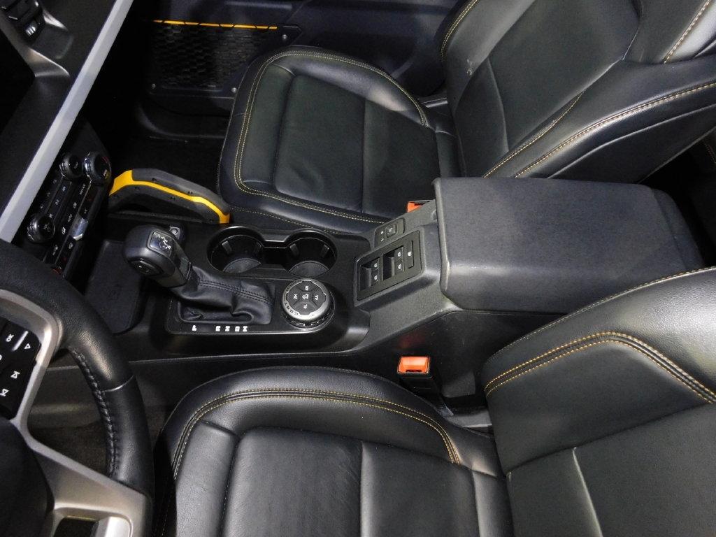 Ford Bronco Base 4-Door w/Advanced 2023