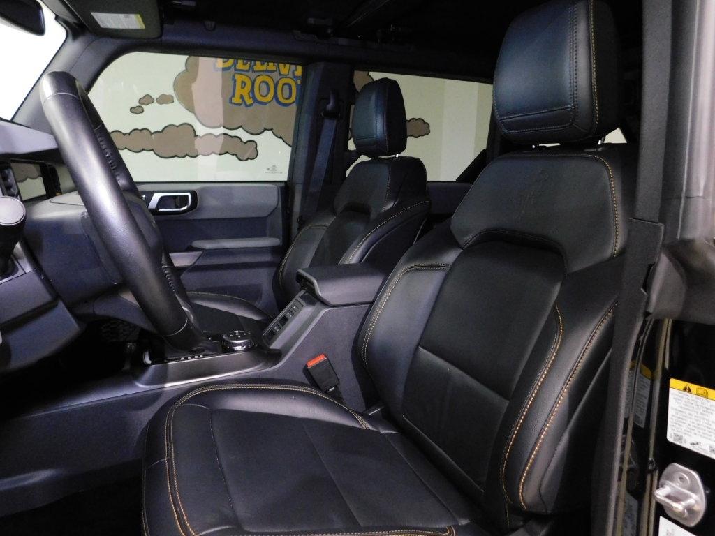 Ford Bronco Base 4-Door w/Advanced 2023