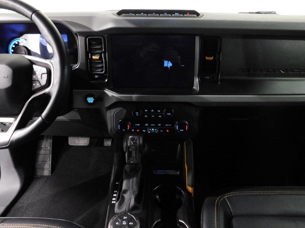 Ford Bronco Base 4-Door w/Advanced 2023