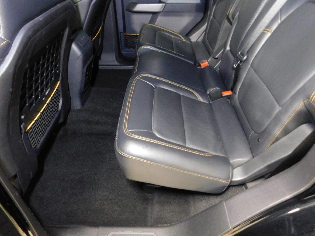 Ford Bronco Base 4-Door w/Advanced 2023