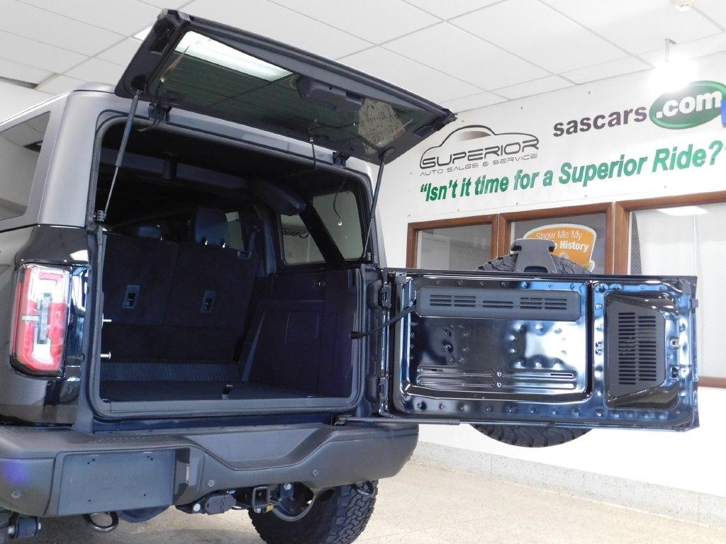 Ford Bronco Base 4-Door w/Advanced 2023