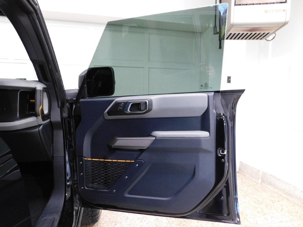 Ford Bronco Base 4-Door w/Advanced 2023