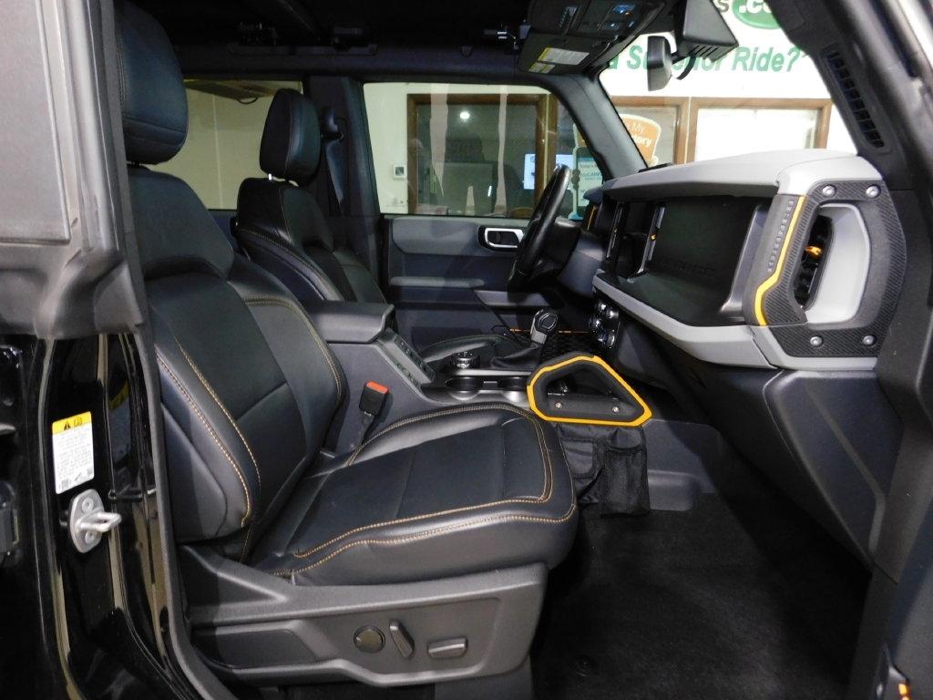 Ford Bronco Base 4-Door w/Advanced 2023