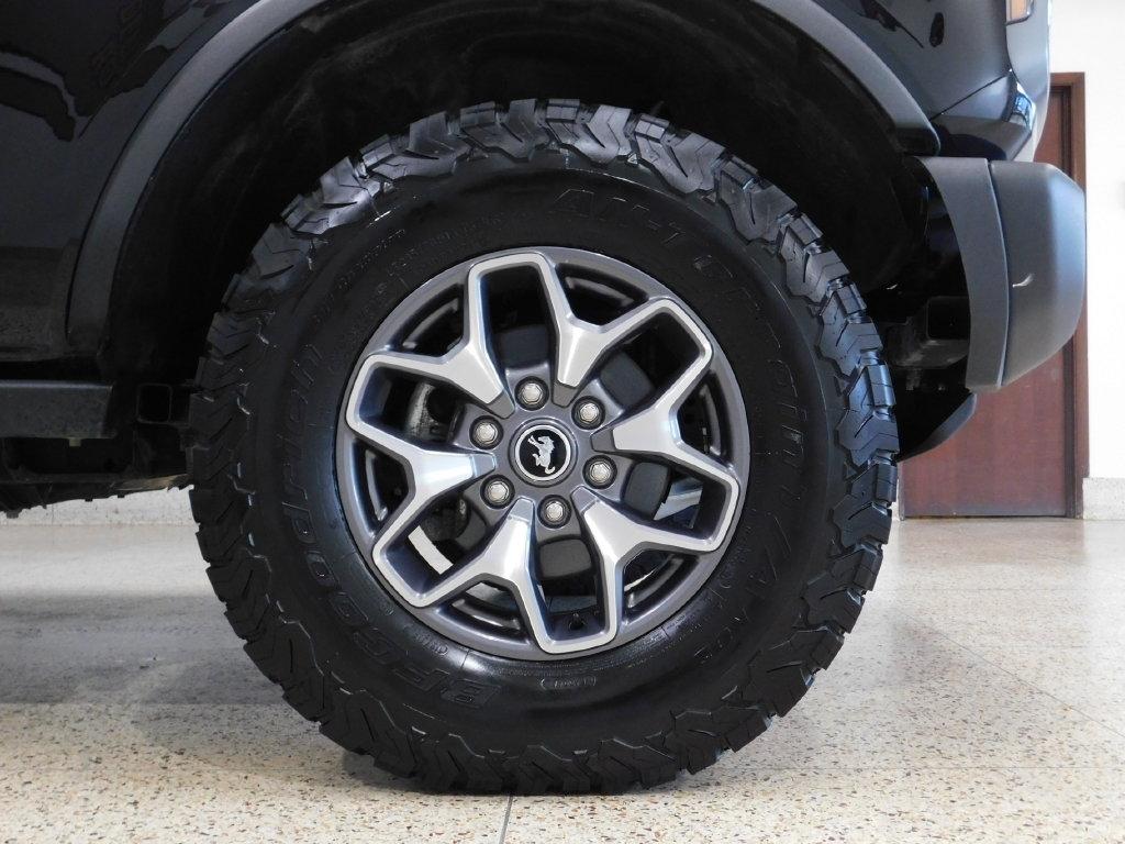 Ford Bronco Base 4-Door w/Advanced 2023
