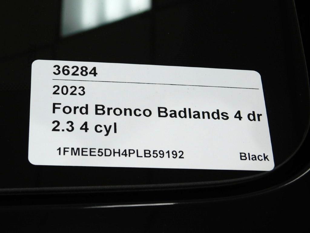Ford Bronco Base 4-Door w/Advanced 2023