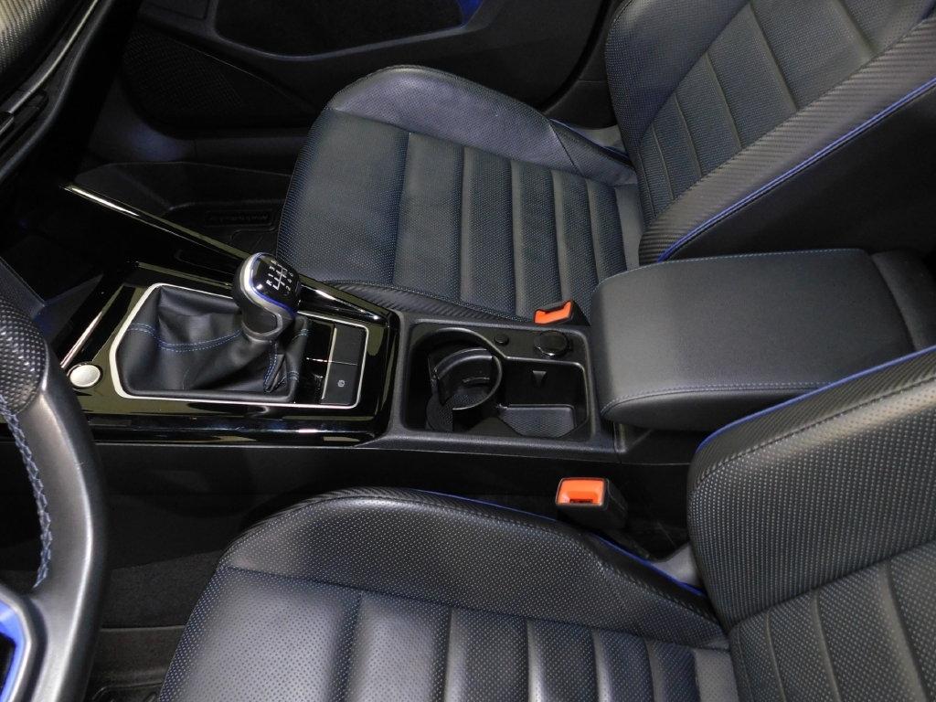 Volkswagen Golf R Base 2024