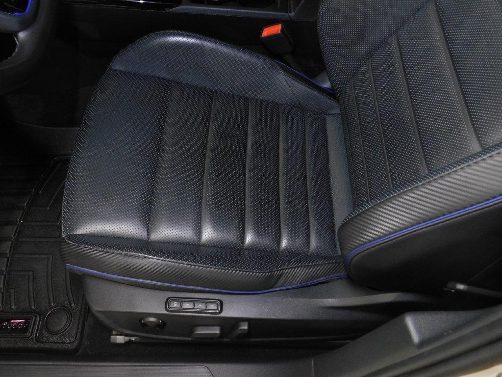 Volkswagen Golf R Base 2024