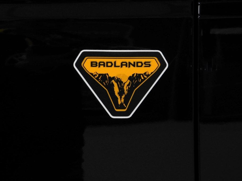 Ford Bronco Base 4-Door w/Advanced 2022