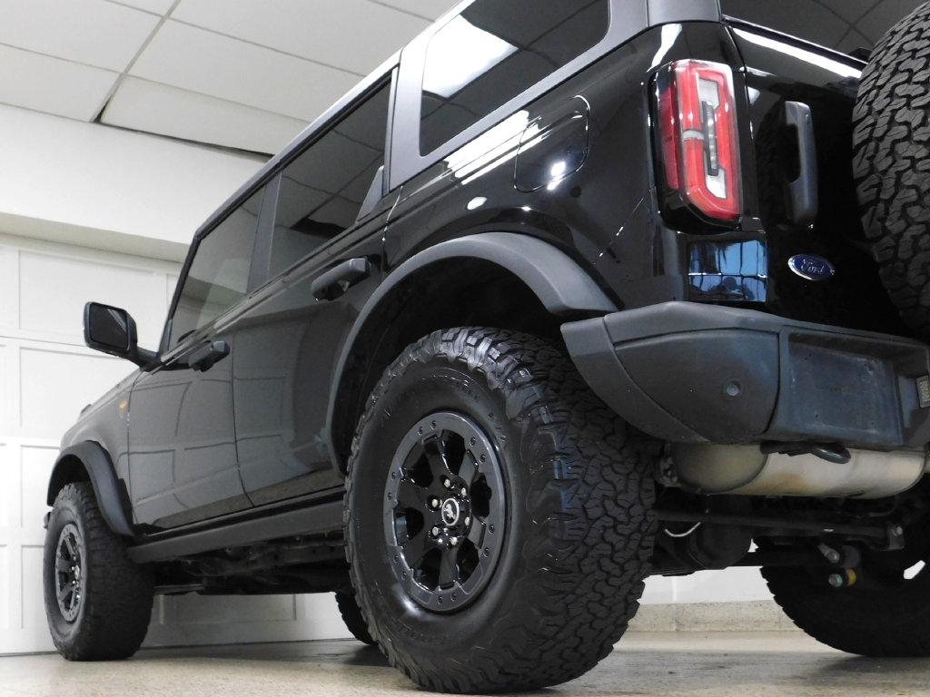 Ford Bronco Base 4-Door w/Advanced 2022