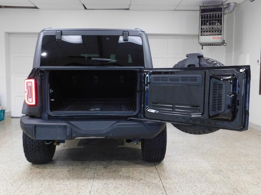 Ford Bronco Base 4-Door w/Advanced 2022