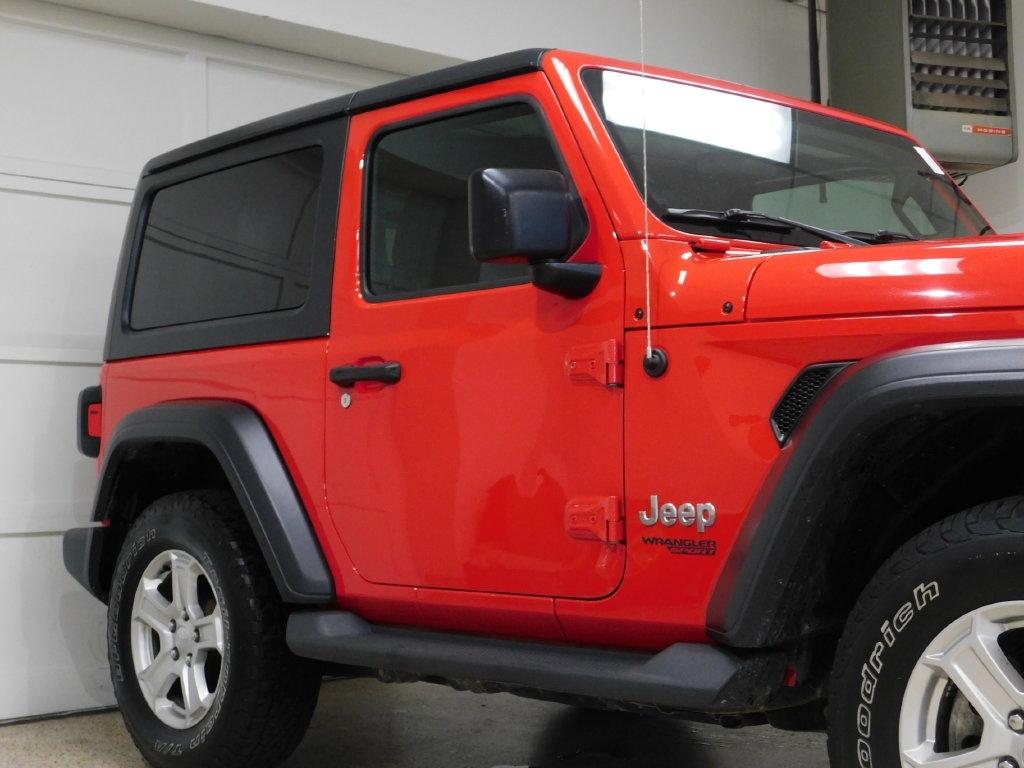 Jeep Wrangler Sport 4WD 2019