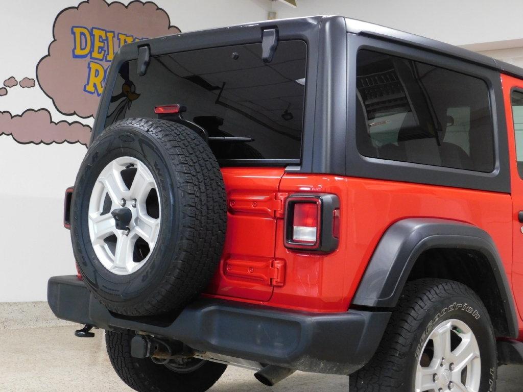 Jeep Wrangler Sport 4WD 2019