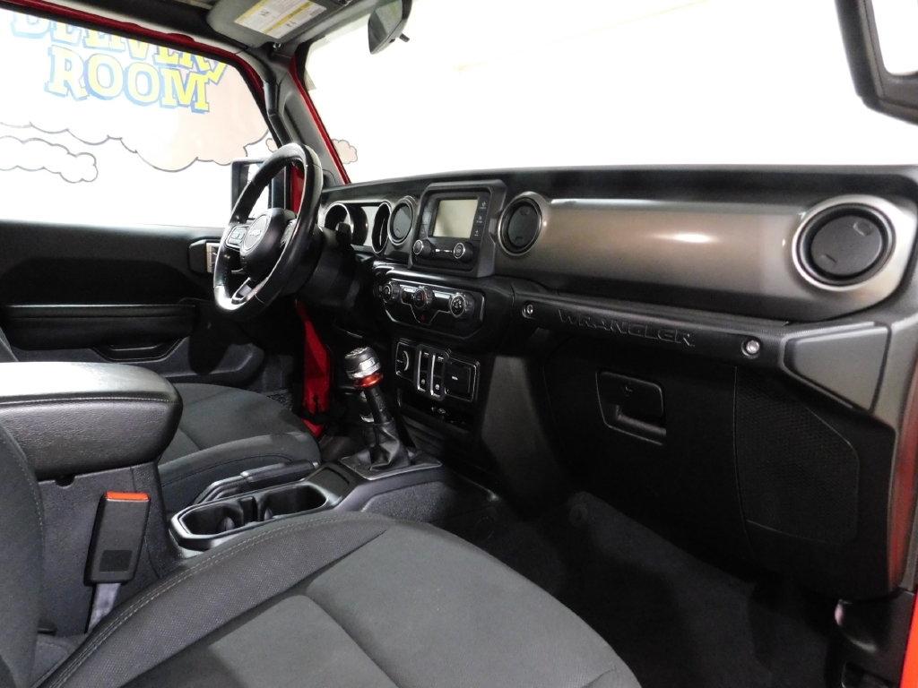 Jeep Wrangler Sport 4WD 2019