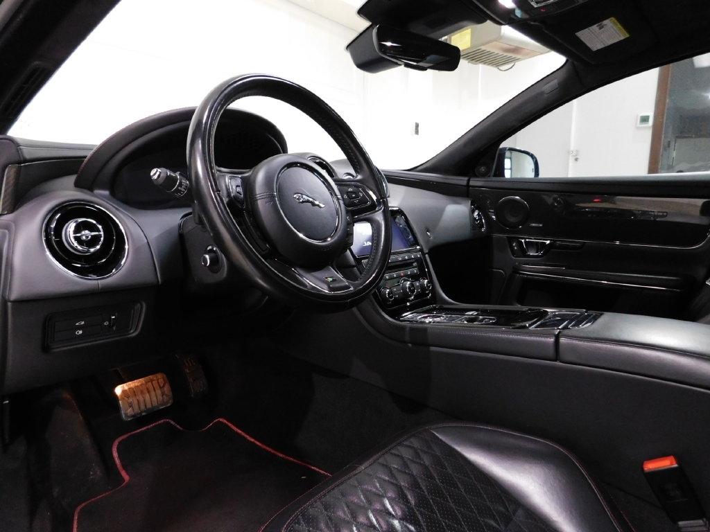 Jaguar XJ  2018
