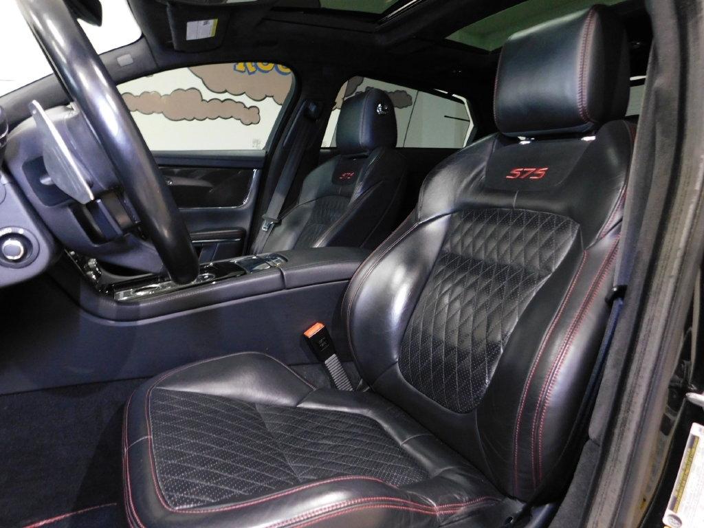 Jaguar XJ  2018
