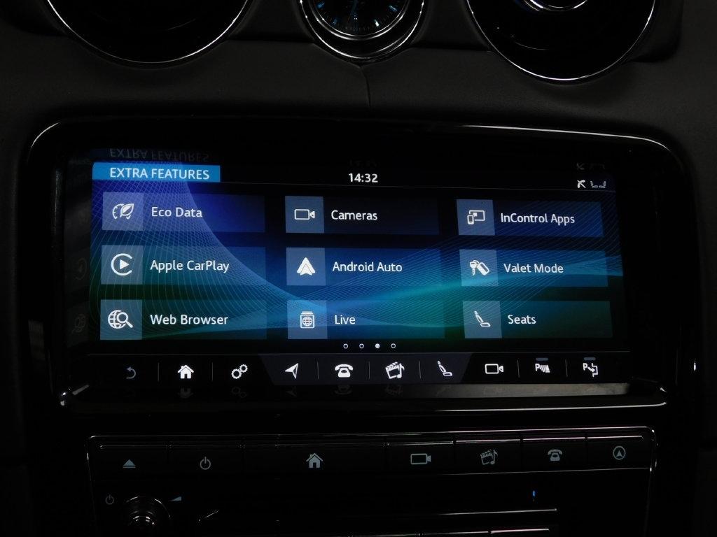 Jaguar XJ  2018