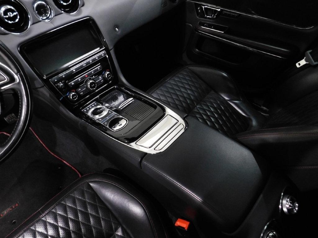 Jaguar XJ  2018