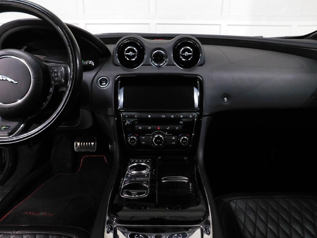 Jaguar XJ  2018