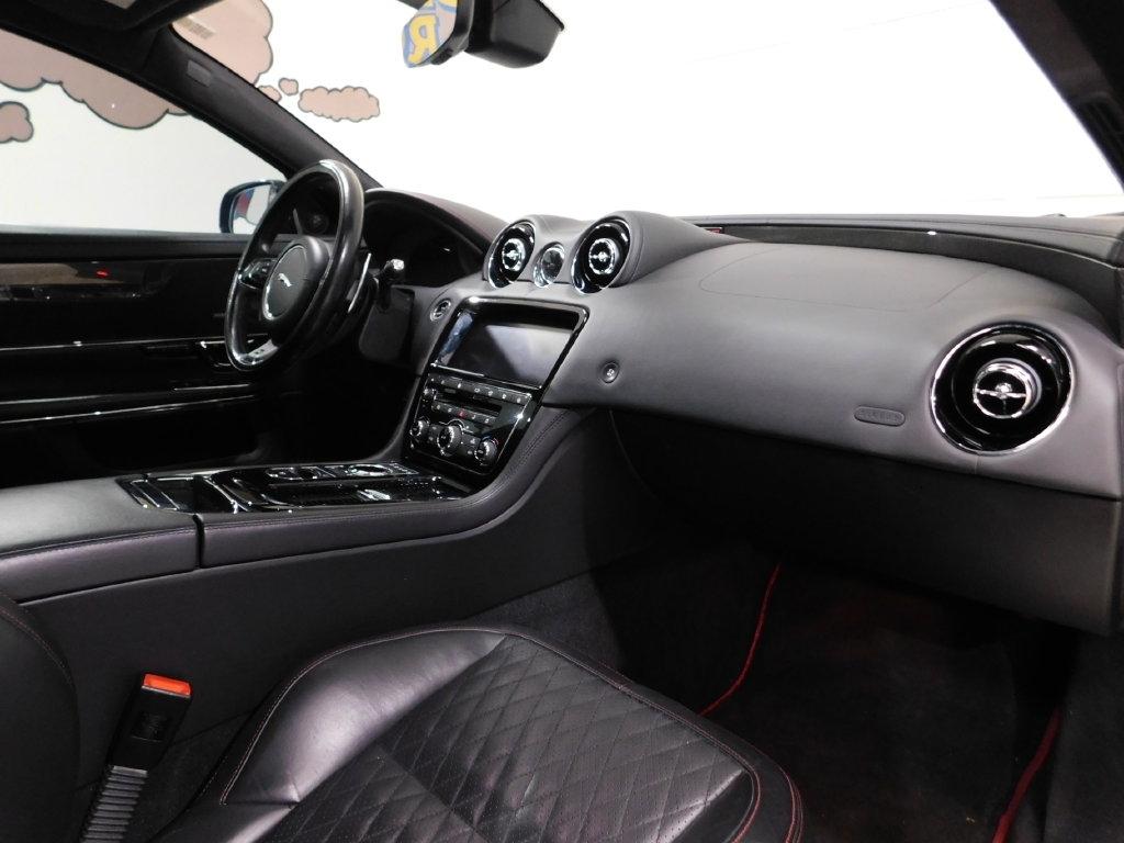 Jaguar XJ  2018