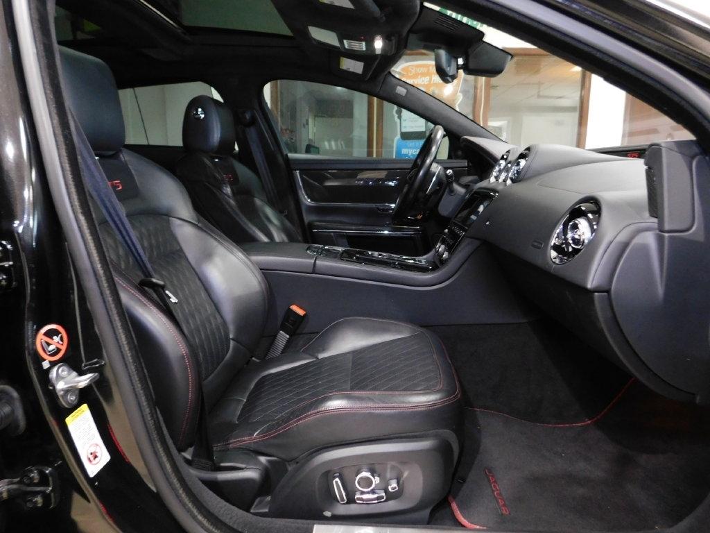Jaguar XJ  2018
