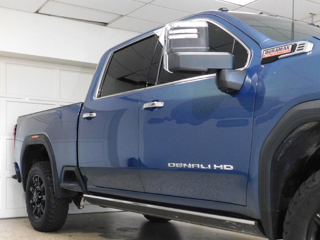 GMC Sierra 2500HD Denali Crew Cab 4WD SB 2026