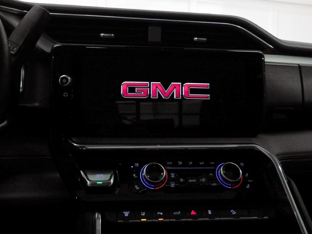GMC Sierra 2500HD Denali Crew Cab 4WD SB 2026