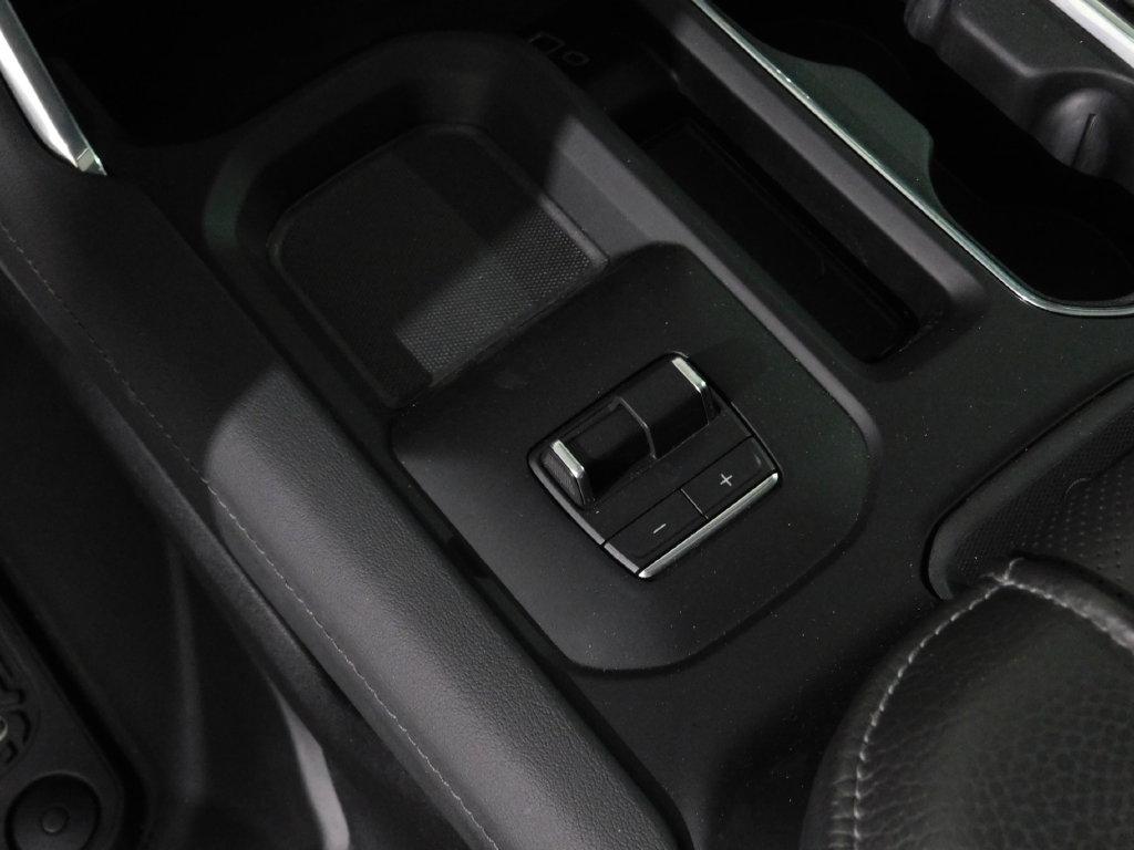 GMC Sierra 2500HD Denali Crew Cab 4WD SB 2026