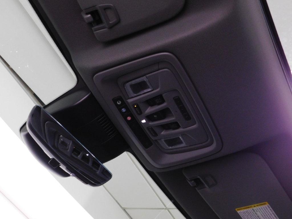 GMC Sierra 2500HD Denali Crew Cab 4WD SB 2026
