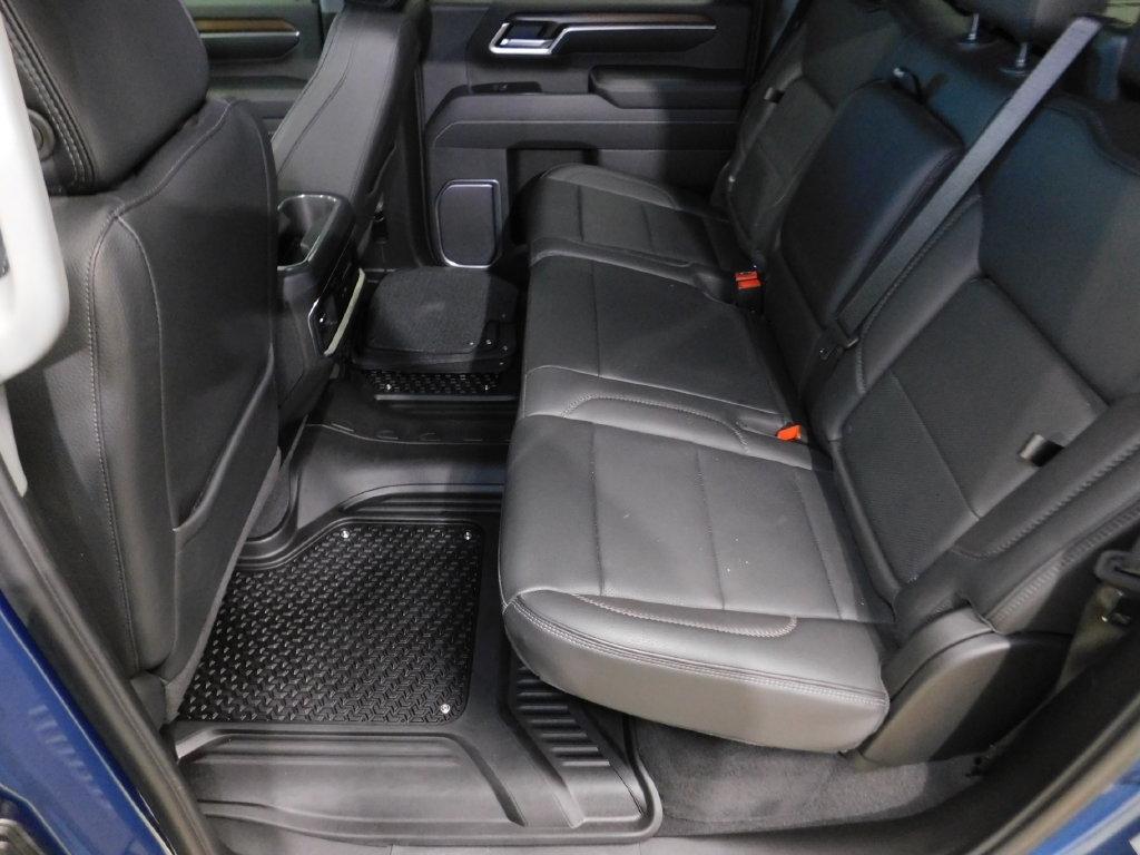 GMC Sierra 2500HD Denali Crew Cab 4WD SB 2026