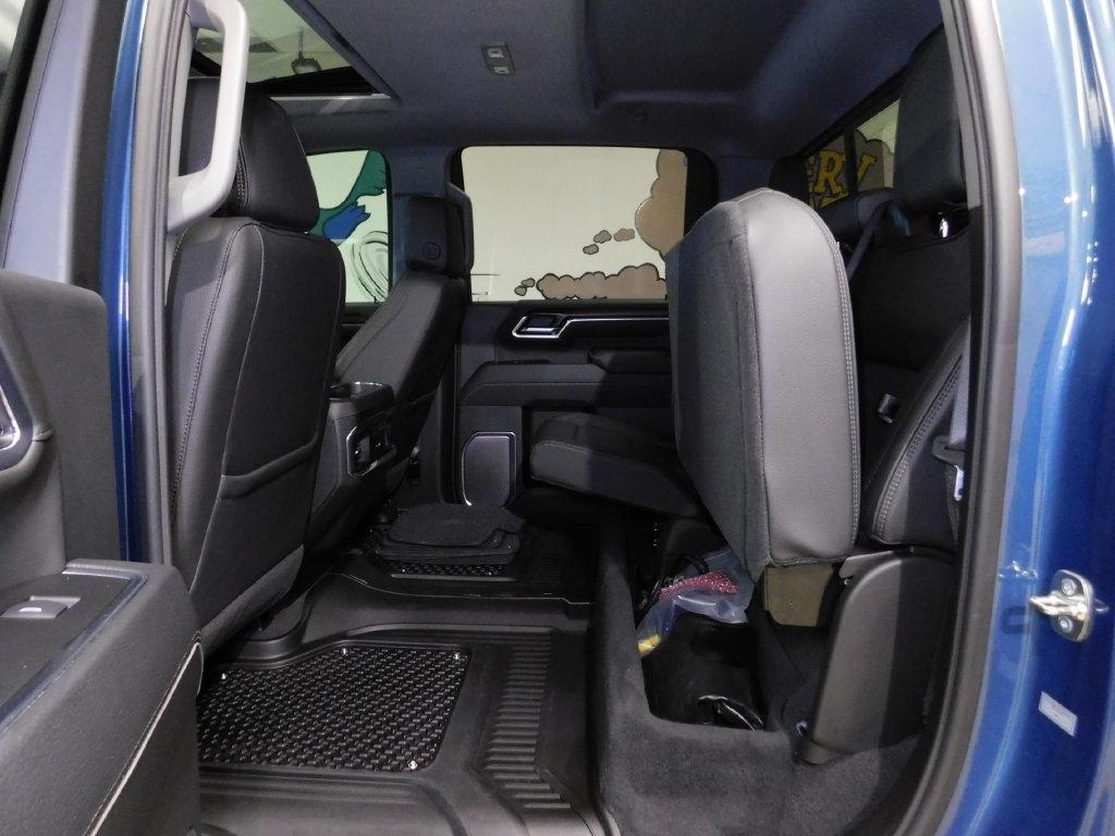 GMC Sierra 2500HD Denali Crew Cab 4WD SB 2026