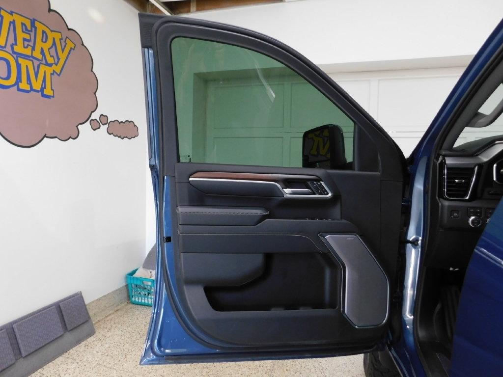 GMC Sierra 2500HD Denali Crew Cab 4WD SB 2026