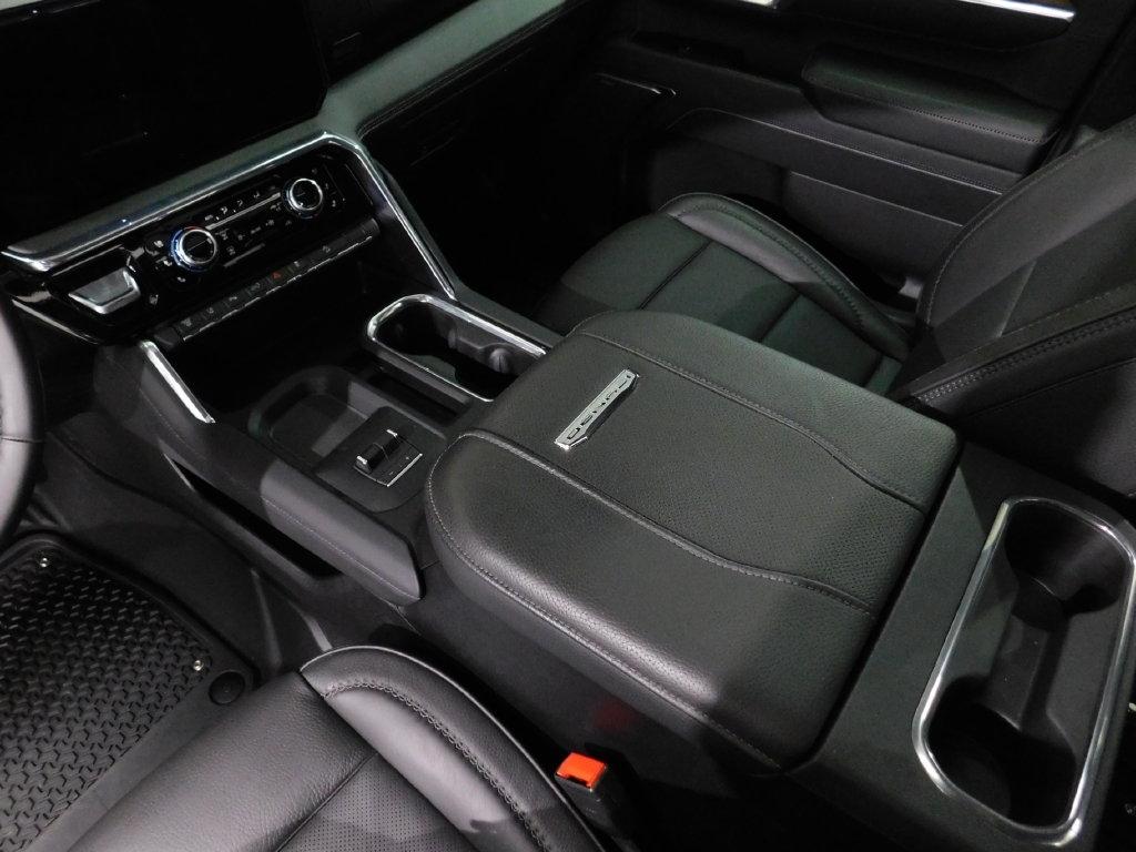GMC Sierra 2500HD Denali Crew Cab 4WD SB 2026