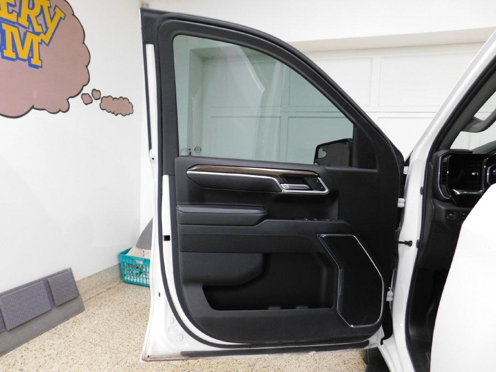 Chevrolet Silverado 1500 LT Crew Cab 4WD 2024