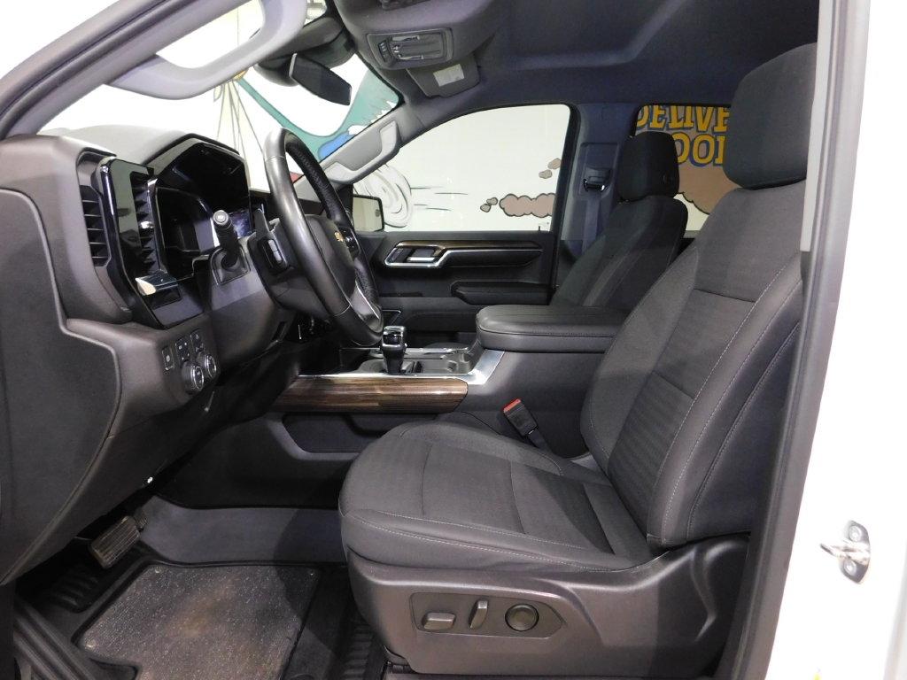 Chevrolet Silverado 1500 LT Crew Cab 4WD 2024
